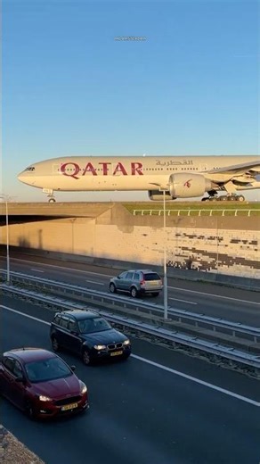 BOEING 777-3DZ QATAR AIRWAYS AMSTERDAM TO DOHA TAXIING TO RUNWAY SCHIPHOL AIRPORT A7BAX #viral