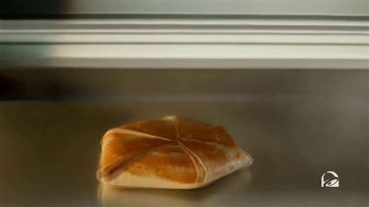 Taco Bell Crispy Chicken Crunchwrap Slider TV Spot, 'Un nuevo clásico'