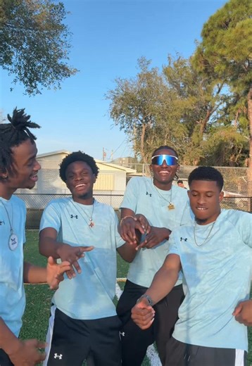 Pike Kole 💦🔥😂@Carvens🥷🏾! @Leo🦅 @400.aim @Muler🥷>> @Under Armour @XorXor 4K @BosrapThemajor 🦅 #fyp #palm_crew1804 #viralvideo #underamour #vibe