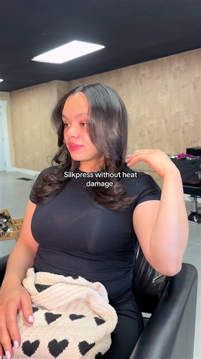 ✨ HOW TO SILK PRESS WITHOUT HEAT DAMAGE ✨ A silk press should give you that smooth, silky finish WITHOUT compromising the health of your natural hair! 💕 The key is proper cleansing, conditioning, heat protection, controlled heat, and using the right technique. Healthy hair ALWAYS comes first over chasing a super-flat finish! 💆🏽‍♀️✨ If you’re in Cincinnati or the surrounding area and ready for a silk press that prioritizes the health of your hair, BOOK WITH ME! 🖤 📍 Cincinnati, OH ✨ Healthy H