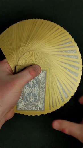 Under Pressure, Fan & Faro Fan with Bicycle Baroque Playing Cards