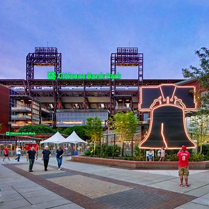 Sports & Entertainment