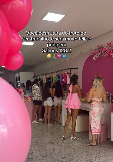 Inauguração da loja de roupas femininas — abrindo minha loja