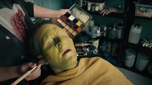 Kevin Bacon Gives Us Plan Envy for EE Full Works Plan for iPhone in New Spot | LBBOnline