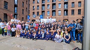 Peace & Love from Liverpool, UK! 🇬🇧 | Ringo Starr