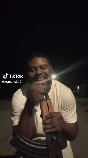 How to Perfect the Knee Drop Dance Move