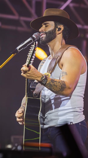 4 shows, 4 cidades… O Carnaval do Embaixador foi absuuurdo, bb! Que energia foi essa? Obrigado, Minas Gerais, Pernambuco e Bahia! Vocês foram uma pancada nessa festa! 🏛️ | Gusttavo Lima