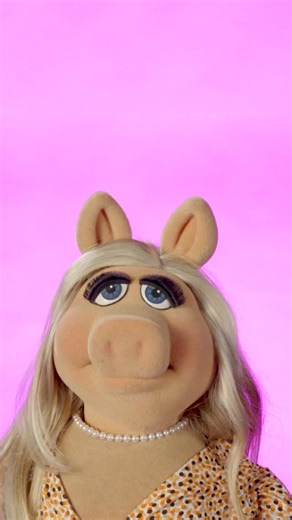 Have you SEEN who they’re celebrating for #TheMuppets70 this week?!?! NOT MOI. My two boneheaded nephews Andy and Randy Pig get the spotlight before I do – WHAT IS THE DEAL?? To all those who consider themselves part of the #PiggyPosse, this is your cue to start a petition. | Miss Piggy