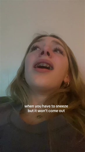 hey so this is so cringe so pls don’t flop🥹🙏✌️#dontflop #sneeze #relatable #real #repost