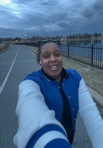 Getting in my daily walk even when I had every excuse for myself. My son went to sleep in the car, my Apple Watch wasn’t charged, the sun was going down, and I got out later than I wanted to. I did it anyway. Right after getting almost completely around, it started to pour down raining. We got completely soaked. #dayinmylife #dailywalks #baltimore #walkingtrails #lakemontebello