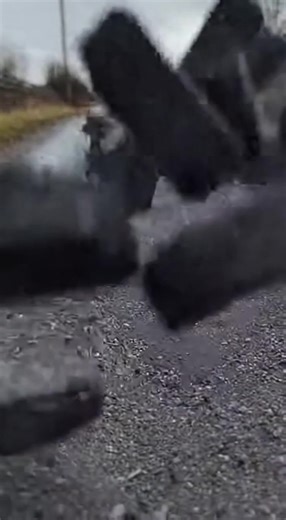 Old road ➝ new smooth asphalt with greenery in 15 seconds! 🌿🛣️ #BeforeAfter #RoadMakeover #Transformation #FastChange #UrbanDesign #Satisfying #FYP