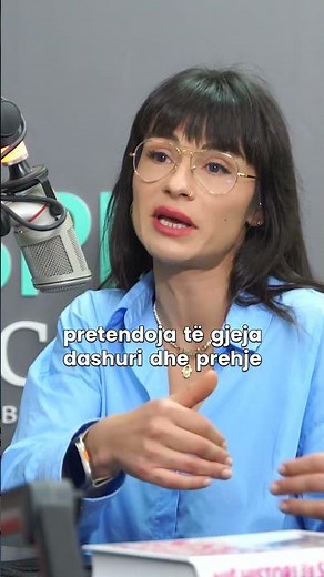 Rrefimi tek prifti! #alketavejsiu #classmedia #PodCast #tirana #albania