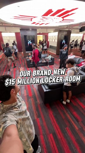 Explore the Nicest College Football Locker Room