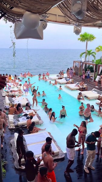 YONA Beach Club Phuket: Paradise in Thailand