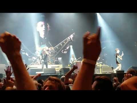 Foo Fighters - Enter Sandman(cover) 2018 w/ Collier Cash Kansas City, MO