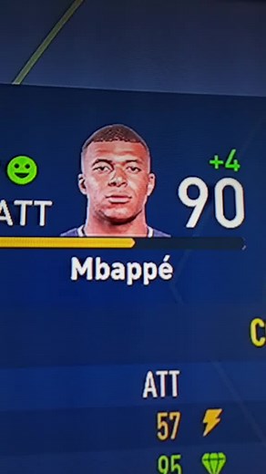 Mbappé Football Card Features and Ratings Explained