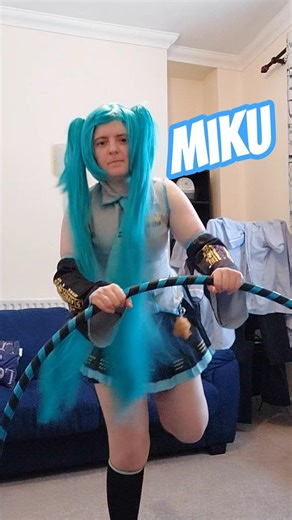 Anime Hula Hoop Dance — Miku Edition #dance #cosplay #miku