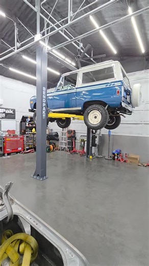 Zach Twiggs on Instagram: "I absolutely am enamored with my @bendpak 10apx 2 post lift. As far as I'm concerned this is the rolls royce of lifts. I can't begin to say enough good things about it and a huge thank you to Sean and Zac at bendpak for really taking care of me and treating me like family. Such a smooth process from start to finish. I also have to thank Joel at @overkillracingandchassis for putting me in contact with the good folks at bendpak. I'm truly fortunate to have people like th