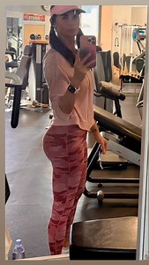 I got a quick workout in before my travels. Life is good. #Workout #legday #legs #booty #lifeisgood #work #travel #arizona #smile #pink #imoff | Karen McDougal
