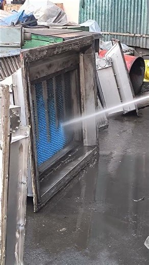 cleaning process of Train Cyclonic Filter