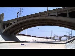 Jackass 3.5 - basketball balls