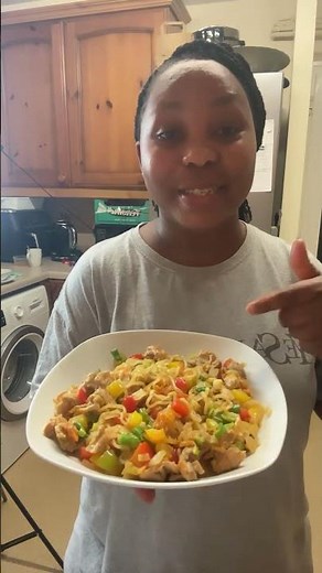 Weeknight Chicken & Noodles Stir-Fry: Fast & Flavourful #ChickenStirFry #Noodle #WeeknightDinner