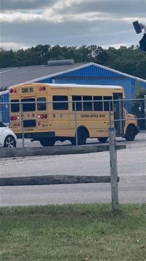 Eastern Suffolk BOCES 2011 Handicapped Chevy Collins Grand Bantam Chevy School Bus 13 Backing up