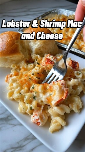 Lobster & Shrimp Mac and Cheese • 📝 Ingredients 1 lb elbow macaroni 1 cup cooked lobster meat, chopped 1 lb shrimp, peeled, deveined & chopped 3 tbsp butter 3 tbsp all-purpose flour 2 cups whole milk 1 cup heavy cream 2 cups shredded sharp cheddar cheese 1 cup shredded mozzarella cheese ½ cup grated Parmesan cheese 3 cloves garlic, minced ½ tsp paprika ½ tsp Old Bay seasoning (optional) Salt & black pepper, to taste 1 tbsp fresh parsley, chopped Optional: ½ cup breadcrumbs for topping • 🍽️ How