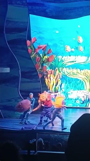 This Finding Nemo Show Is Pure Disney Magic 🐠✨ #findingnemo #disneyworld #animalkingdom #show
