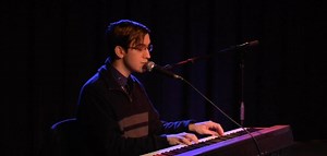 22 reactions | VIBRANT VOICES: There are so many talented singers all over the SNHU campus, and some of those singers presented their beautiful voices at the Voices of SNHU event. Sing on, SNHUdents! | Southern New Hampshire University - On Campus | Facebook