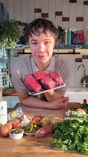 Klassiek Steak Tartaar met Olijfolie Chips