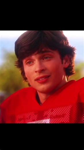 Tom Welling as Clark Kent in Smallville
