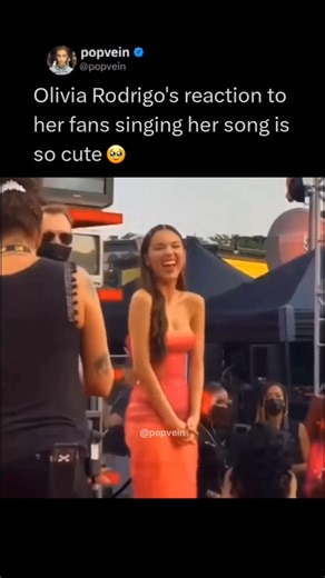 Olivia Rodrigo's reaction to her fans singing her song is so cute 🥹
