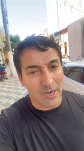 Today I ran through the streets of São Paulo City, to the CCB (Congregação Cristã no Brasil) wher...