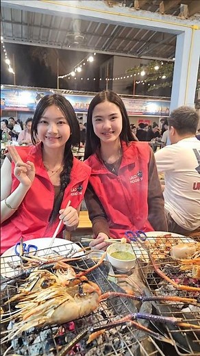 The Most beautiful girls In Laos 🇱🇦 Vientiane City centre 😍