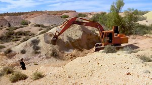 701K views · 10K reactions | Following Xavier's discovery of colors while mining, the crew builds on his lead and begin excavating the site. Thanks to the help of the opalzilla machine, the crew was able to zero in on the opals and make a serious comeback. Later, the opals will be auctioned off online, and they are hoping for a good price. Will they succeed in their attempt? Be sure to keep watching to find out! | Discovery Channel Southeast Asia | Facebook