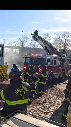 Baltimore slide 🛝 | Tall28guy