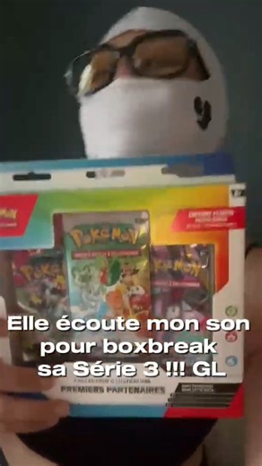 ELLE OUVRE LE COFFRET PARTENAIRES SÉRIE 3 POKÉMON 😱🔥