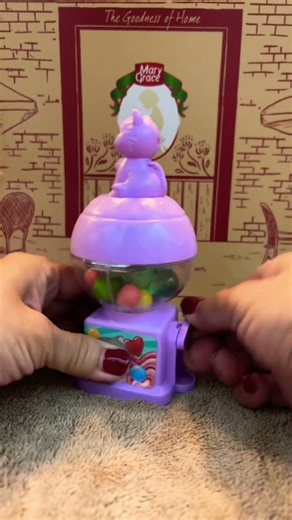 Cutest hello kitty candy dispenser #shortshorts