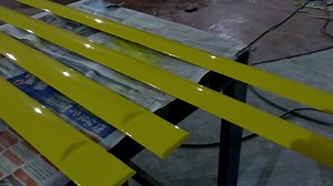 33K views · 1.5K reactions | ¿CÓMO SE PINTA EL COLOR AMARILLO? Amigoooooos ! les grabé un vídeo hablando del tema, me extendí un poco (un chingo xd) pero estoy seguro de que será de utilidad por si te preguntas cómo pintar ese color. Espero les guste el vídeo !!!! SALUDOTES #pinturaautomotriz #pinturaparautos #pinturaautomotiva #hojalateriaypintura #reparacionautomotriz #restauracionautomotriz #detalladoautomotriz #tutorial #magnogarage #amarillo | Magno Garage | Facebook