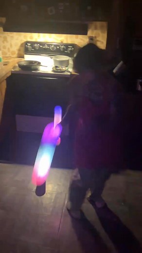 7.4K views · 73 reactions | Kept ducking because I’m notorious for breaking the light bulb above me 藍 Don’t come for my throat I got a soft spot for country music I don’t own rights to the music | Kimmy Porter | Facebook