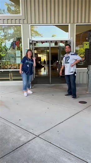 Meet some of our wonderful paras and interventionist! These amazing humans make our school go ‘round & we don’t know what we’d do without them. So grateful they’re Explorers! 💙💚 | Donald Eismann Elementary