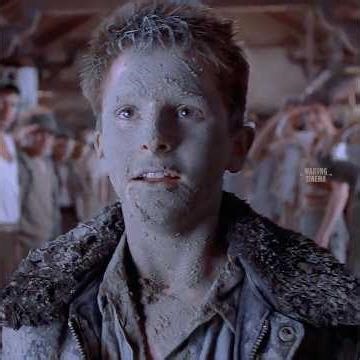 BERJUANG DAN BERTAHAN HIDUP SENDIRIAN DI ZAMAN PERANG 🧨 #alurceritafilm #shorts #viralvideo