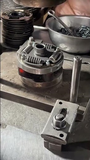 How to Install Clutch Plate Springs Using Automatic Press Machines.