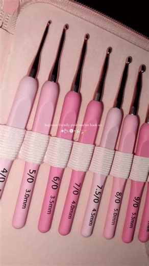 Beginner Friendly Pink Crochet Hook Set Details