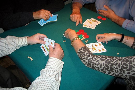 Cómo jugar al mus: reglas oficiales y variantes del juego