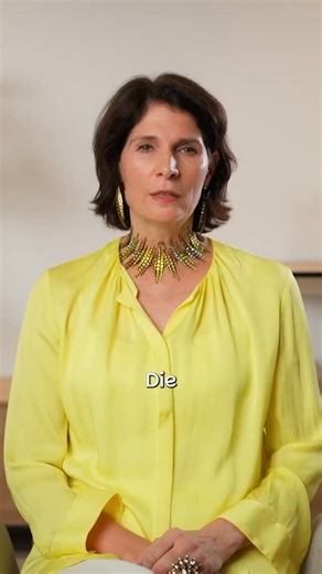 Alzheimer gilt als nicht heilbar. Doch was ist, wenn Forschungsergebnisse und klinische Erfolge etwas anderes zeigen? Erfahre mehr im Reel ⬆️ 🎙️ Den ganzen Podcast kannst du auf meinem YouTube-Kanal ansehen: 🔗 https://www.youtube.com/@DrAlinaLessenich (Link in der Bio) Was ist deine Meinung dazu? 💬 Lass es uns in den Kommentaren wissen. Deine Alina & Team www.drlessenich.com #alzheimer #demenz #gehirngesundheit #neurodegeneration #alzheimertherapie #gehirn #prävention #ganzheitlichegesundheit