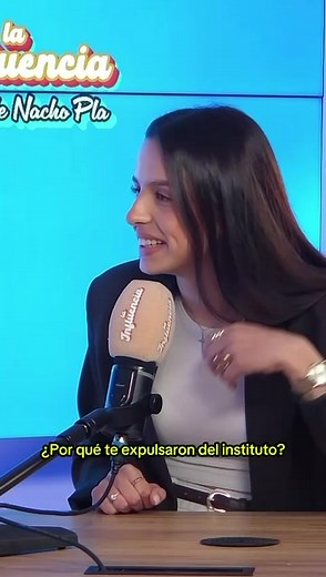 Este es el motivo por el que expulsaron a @maarianavarroo 🙄