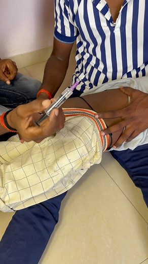 Injection mujhe gusa diya 🤣🤣 #funny #reels | Max Manthan_1