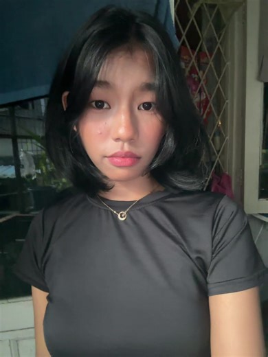 Understanding Needy Behavior in Relationships